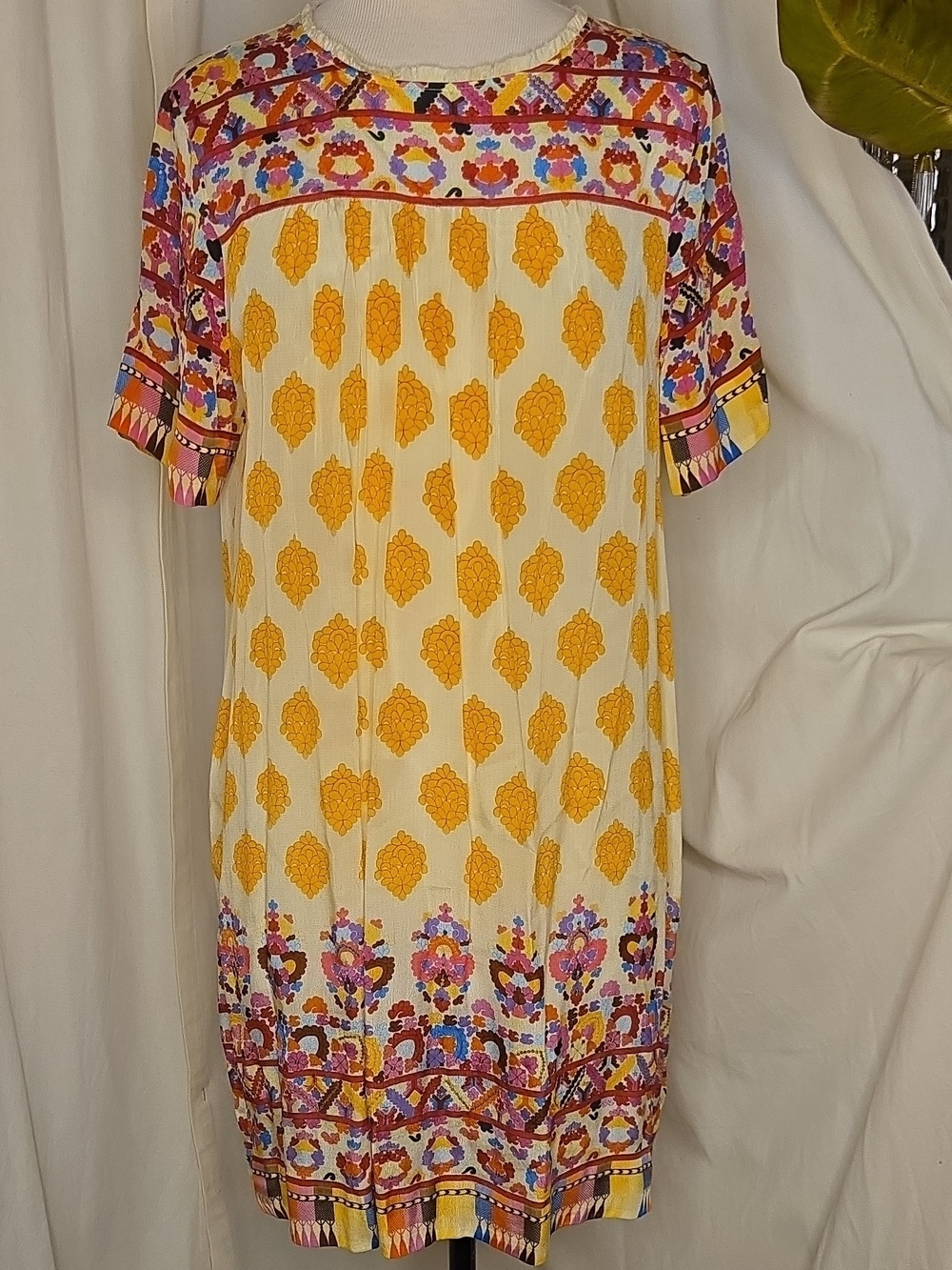 Printed Silk Short-Sleeve Tunic Dress in Yellow and Multi
